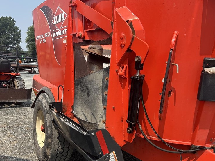 2018-kuhn-knight-vt156-image-4