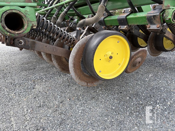 john-deere-750-image-3