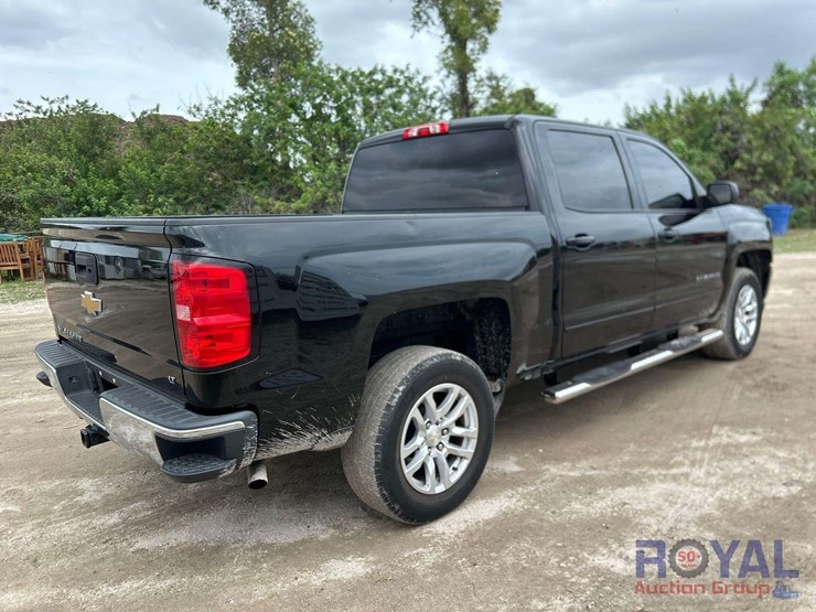 2017-chevrolet-silverado-1500-image-3