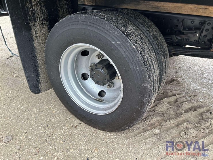 2013-mitsubishi-fuso-fec92s-image-32