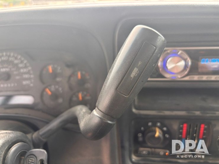2006-chevrolet-2500hd-image-71