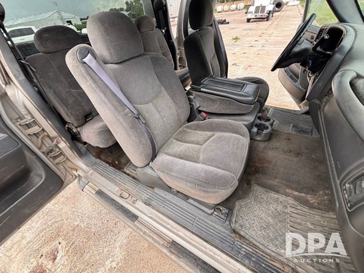 2006-chevrolet-2500hd-image-57