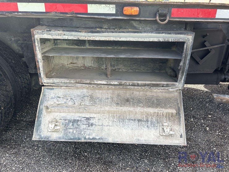 2008-kenworth-t300-image-27