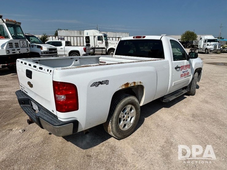 2008-chevrolet-silverado-image-6