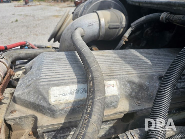 2006-freightliner-cl120t-truck-(pz13811,-unit-51318)-image-9