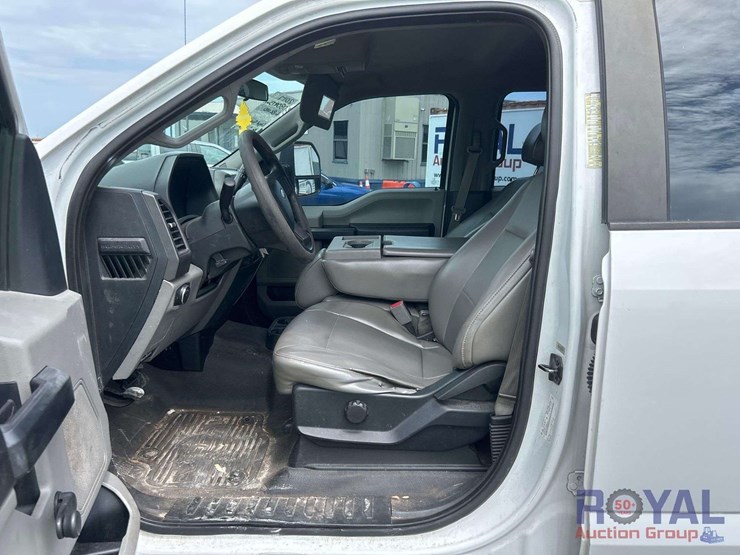 2017-ford-f450-image-14