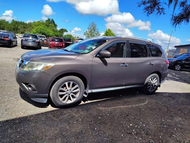 2015-nissan-pathfinder-image-3