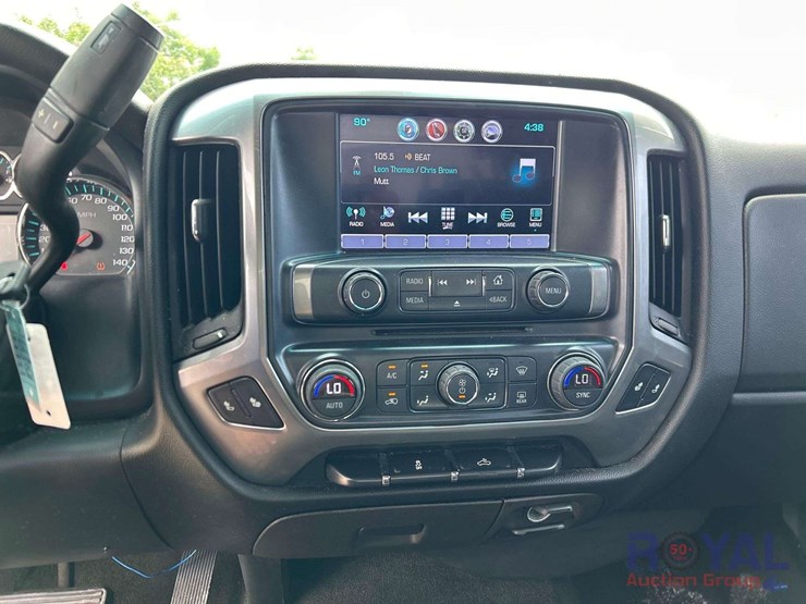 2017-chevrolet-silverado-1500-image-13