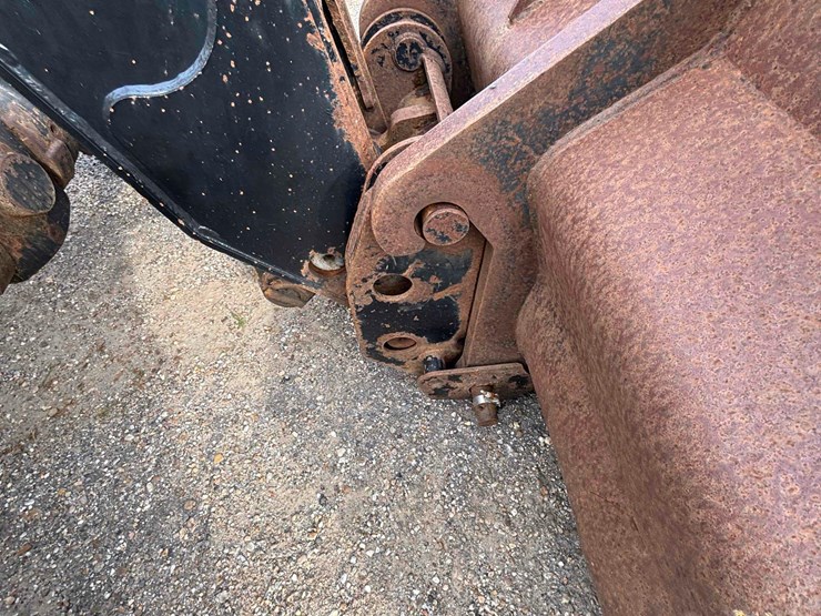 caterpillar-th407c-image-10