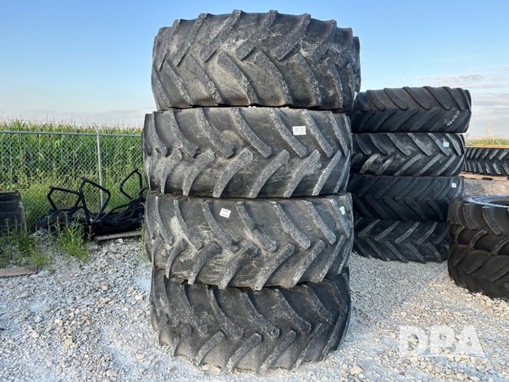 john-deere-4830-image-1