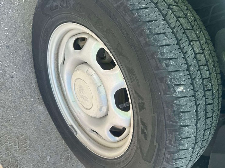 2016-ford-f150-image-30