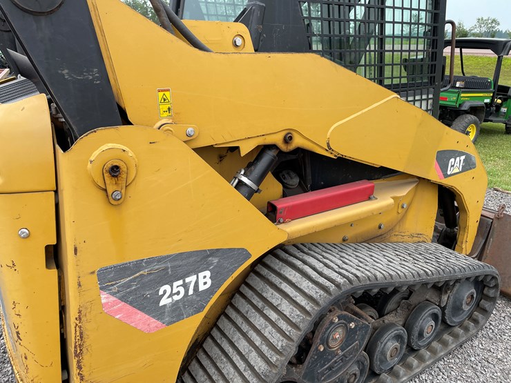 2007-caterpillar-257b-image-26