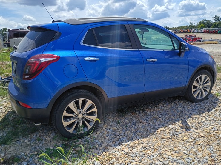 2017-buick-encore-image-10