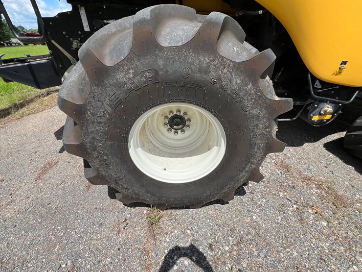 2023-new-holland-cr10.90-image-42
