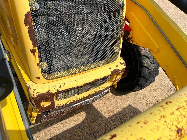 2008-new-holland-b110-image-34