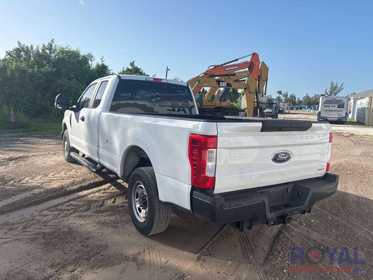 2017-ford-f250-image-4