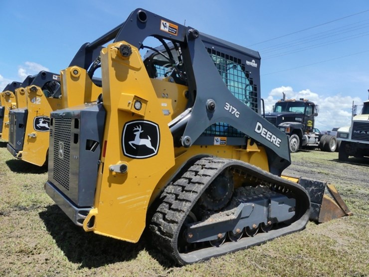 deere-317g-image-4