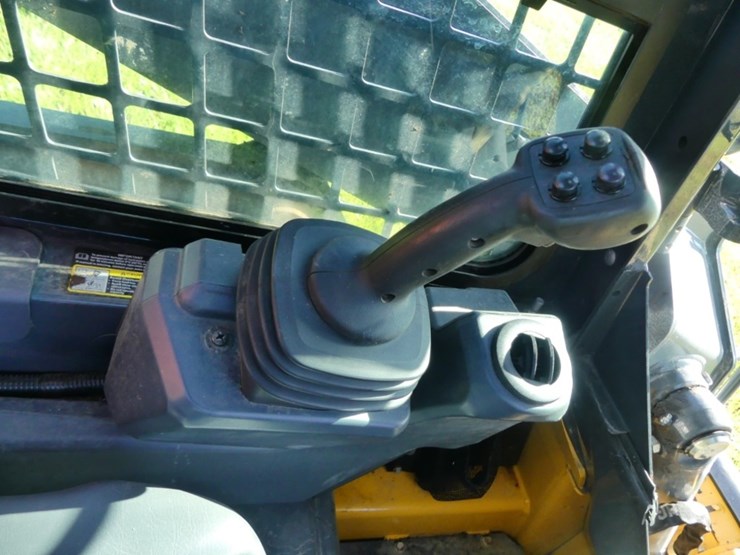 deere-317g-image-15