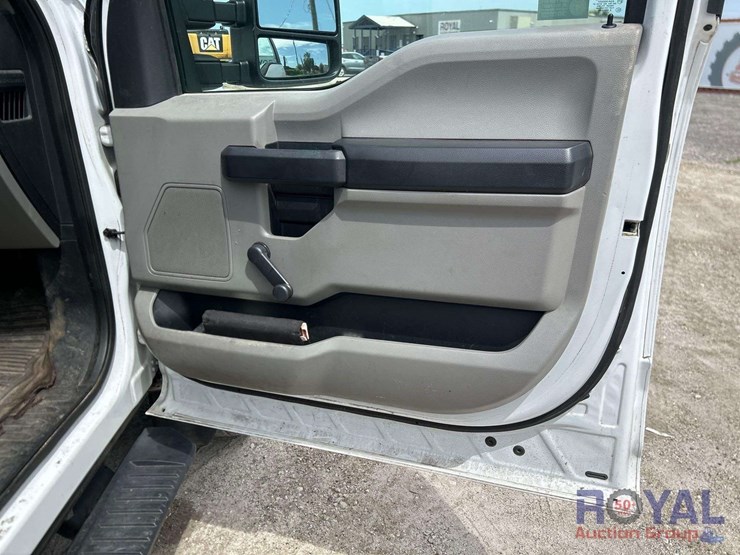 2017-ford-f450-image-28