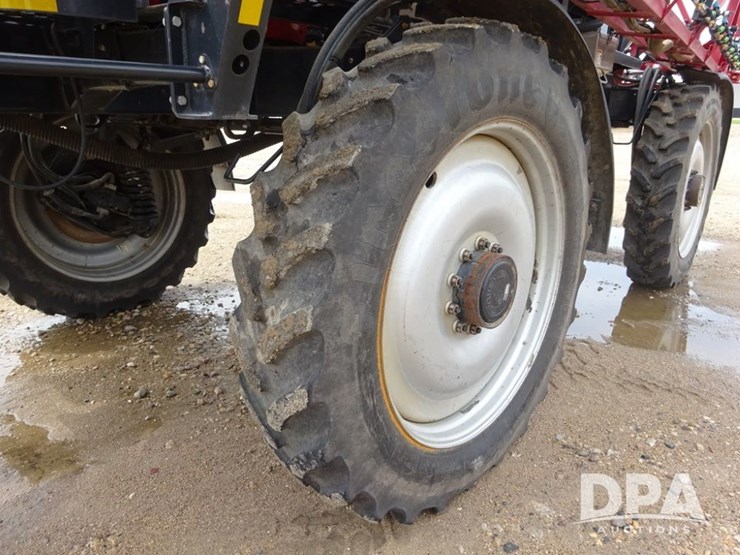 2011-case-ih-patriot-4420-image-41