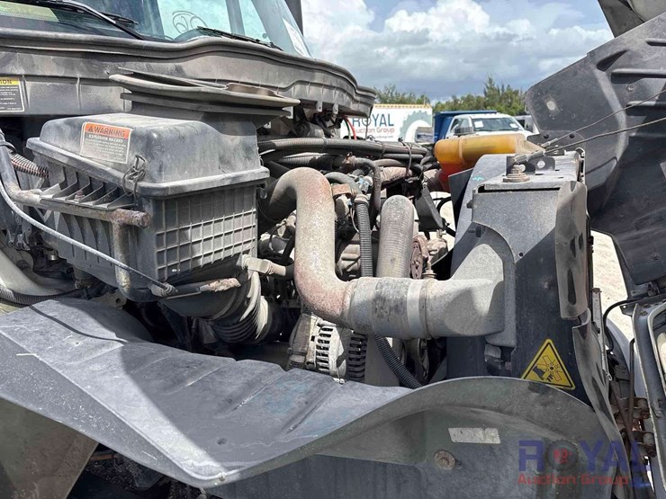 2015-international-durastar-4300-image-18