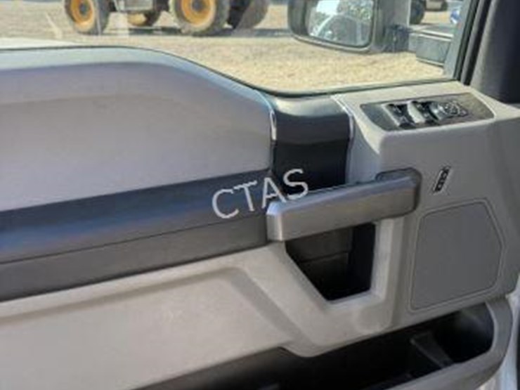 2019-ford-f550-image-17