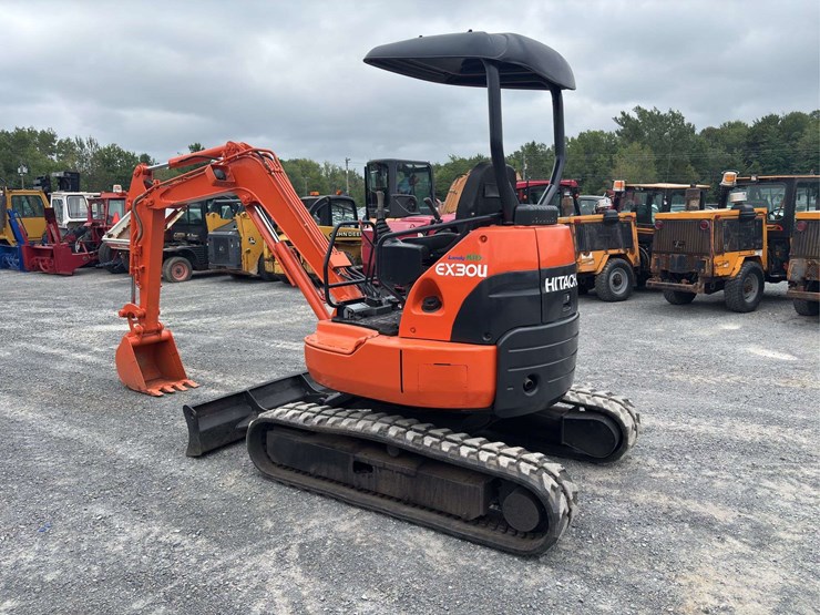 2004-hitachi-ex30u-image-3