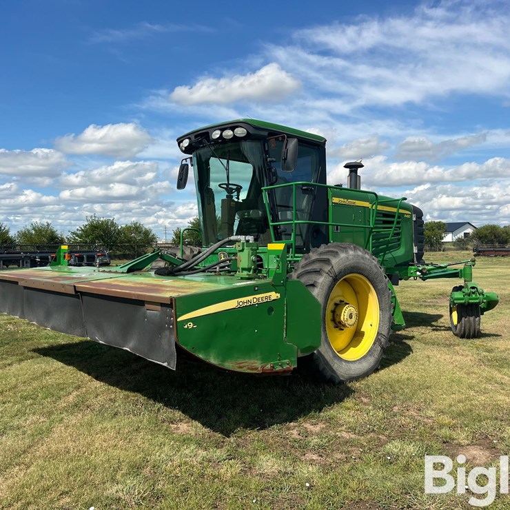 2011 JOHN DEERE R450