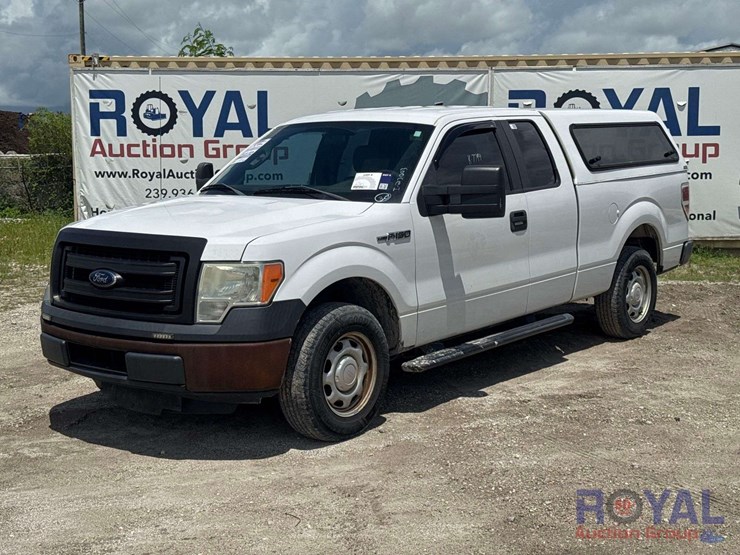 2014-ford-f150-xl-image-1