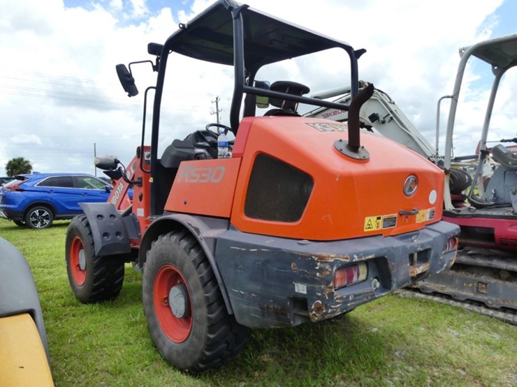 kubota-r530-image-4