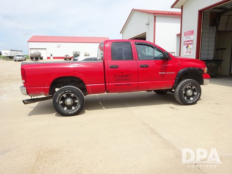 2004-dodge-ram-2500-image-28