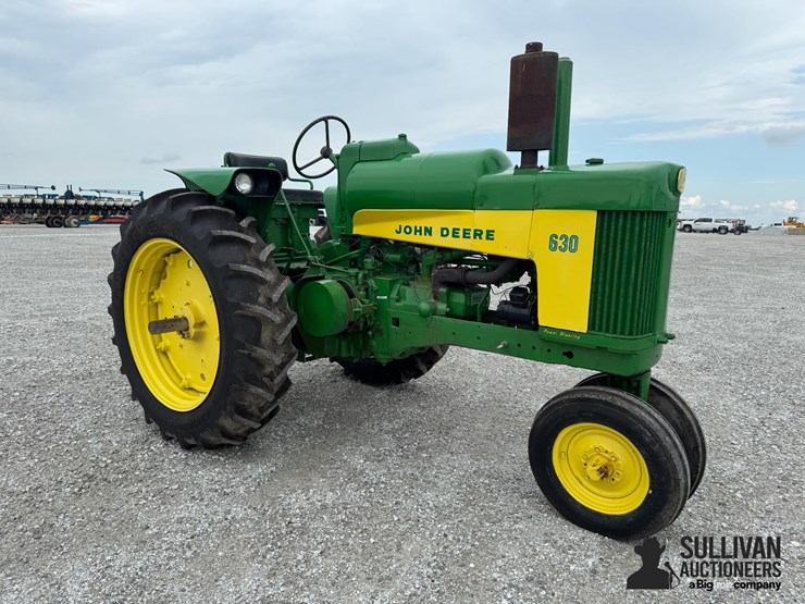 1959-john-deere-630-image-3