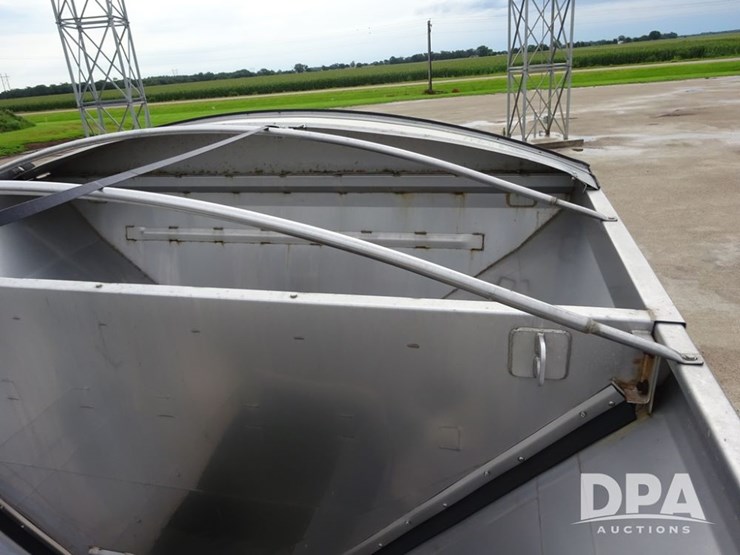 2016-john-deere-r4045-image-71