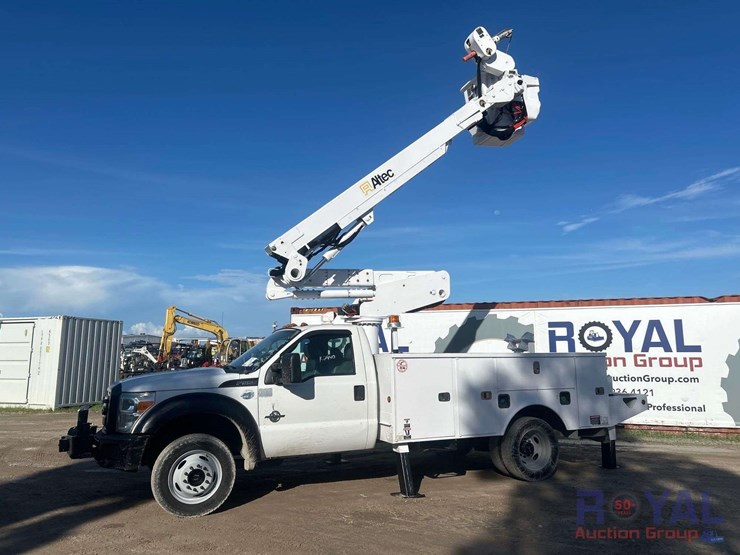 2013-ford-f550-image-6