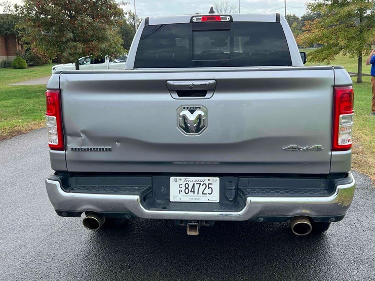 2021-ram-1500-big-horn-image-7