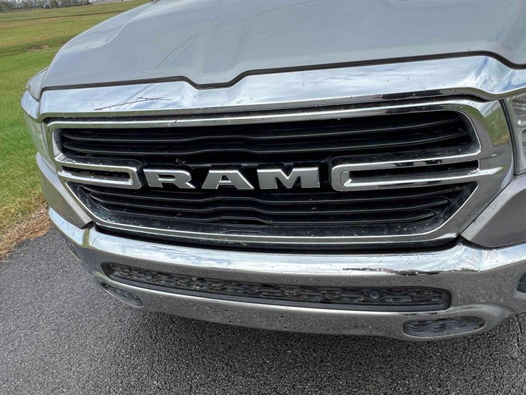 2021-ram-1500-big-horn-image-48