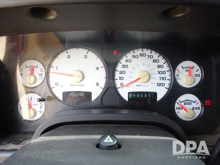 2004-dodge-ram-2500-image-86
