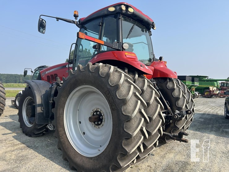 2015-case-ih-magnum-240-cvt-image-8
