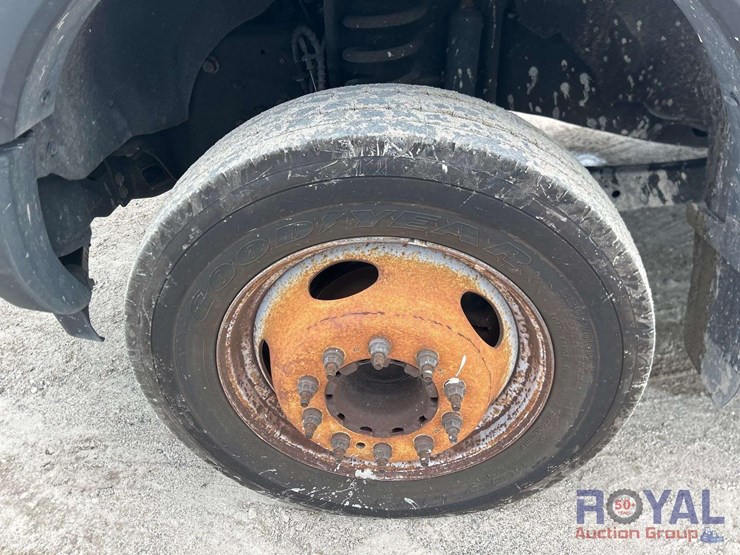 2017-ford-f450-image-32