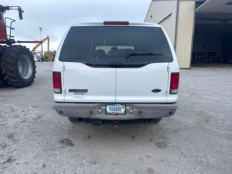 2000-ford-excursion-image-5