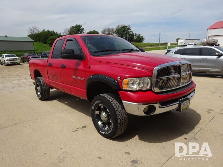 2004-dodge-ram-2500-image-1