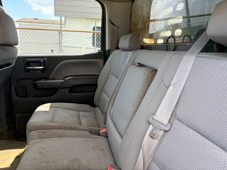 2015-chevrolet-silverado-3500-image-29