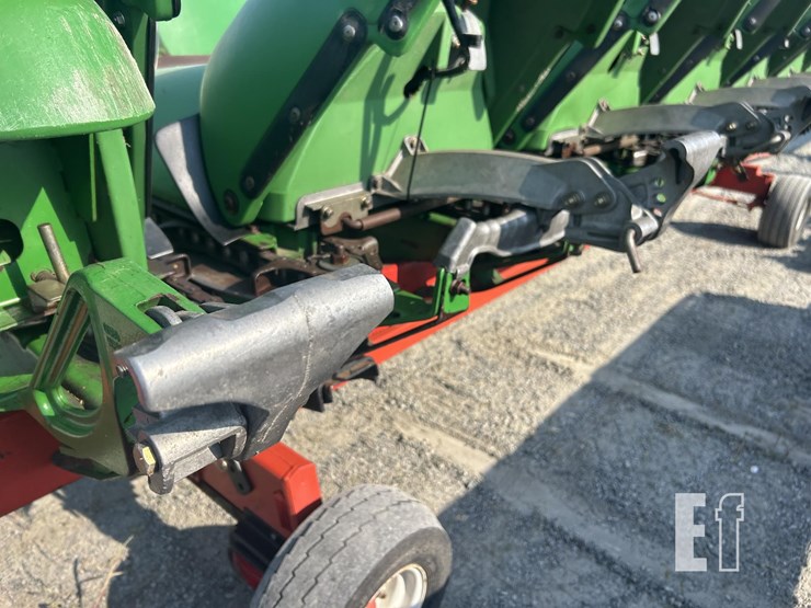 john-deere-608c-image-2