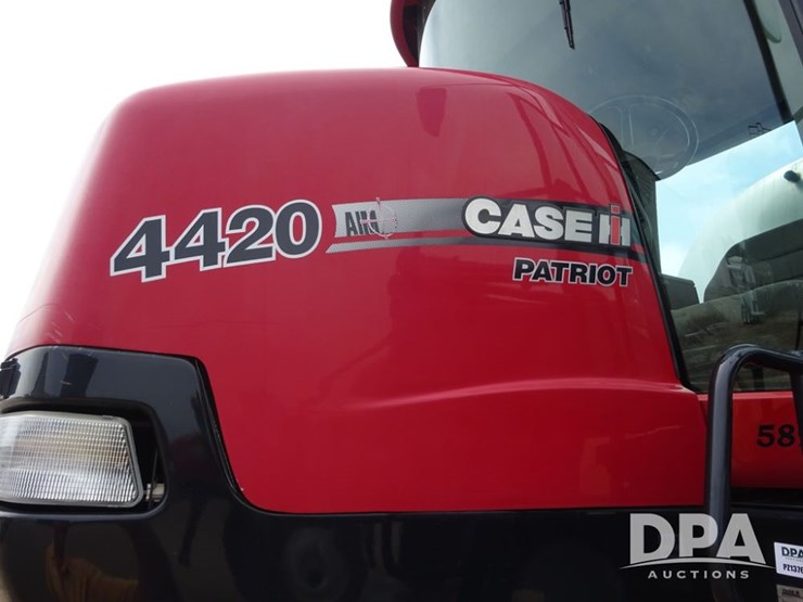 2011-case-ih-patriot-4420-image-108