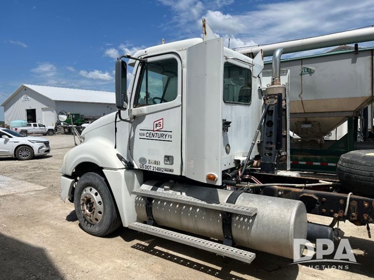 2009-freightliner-truck-(jn2397,-unit-277091)-image-12