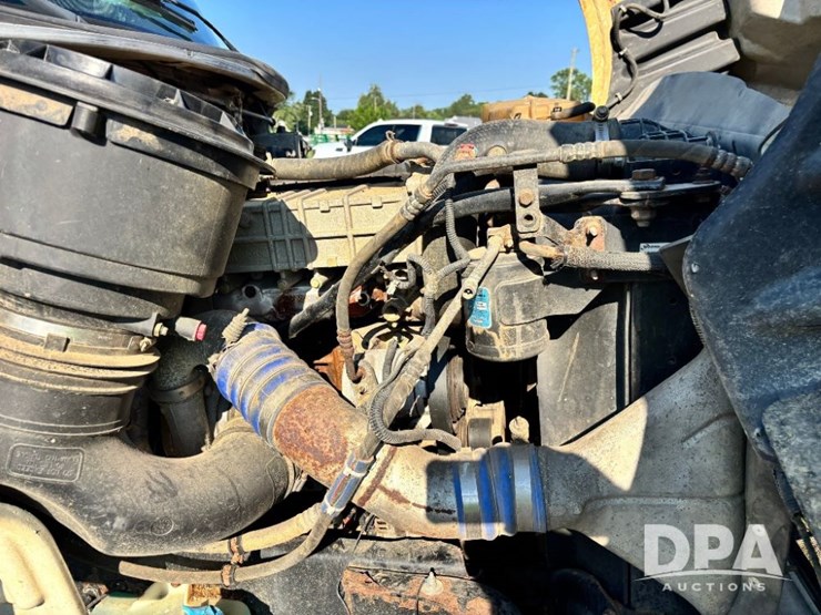 2011-freightliner-truck-(gp11247,-unit-115385)-image-55