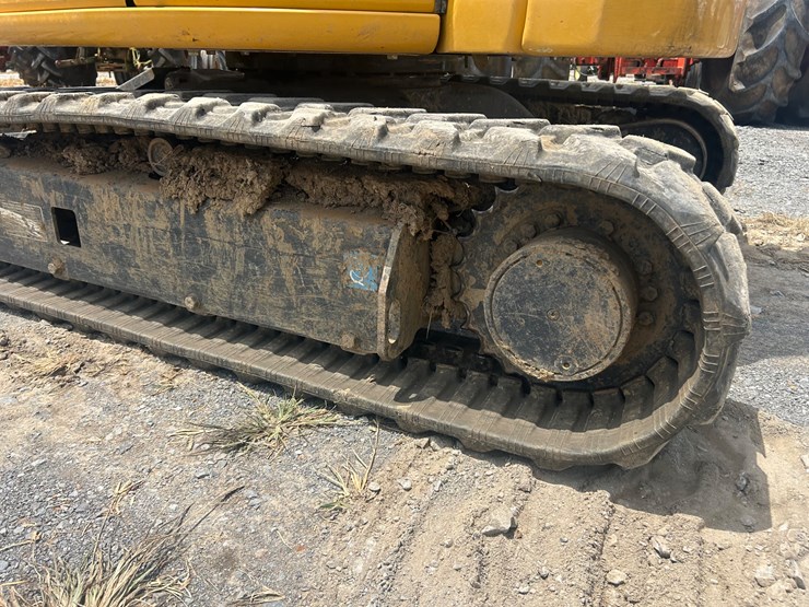2021-deere-35g-image-15