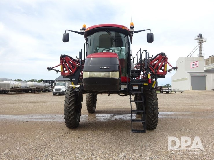 2015-case-ih-patriot-4440-image-5