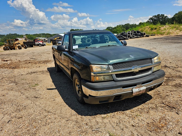 2004-chevrolet-silverado-image-20