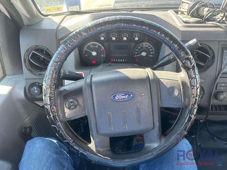 2013-ford-f550-image-12